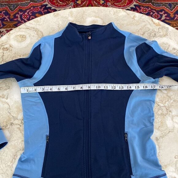 Lululemon Zip Up Jacket - Picture 12 of 14